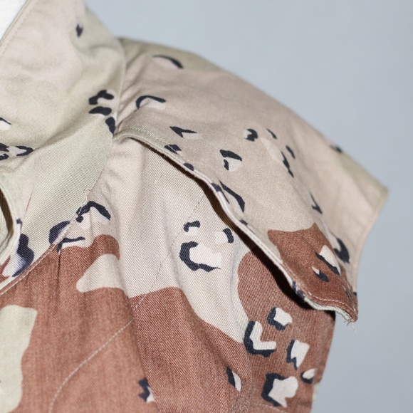 Authentic Brown Military Vest - Picture 6 of 16